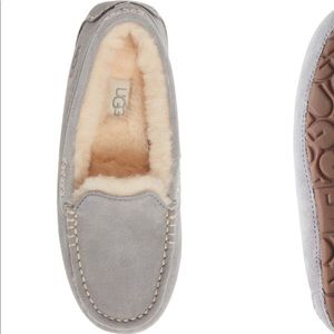 UGG Slippers Grey